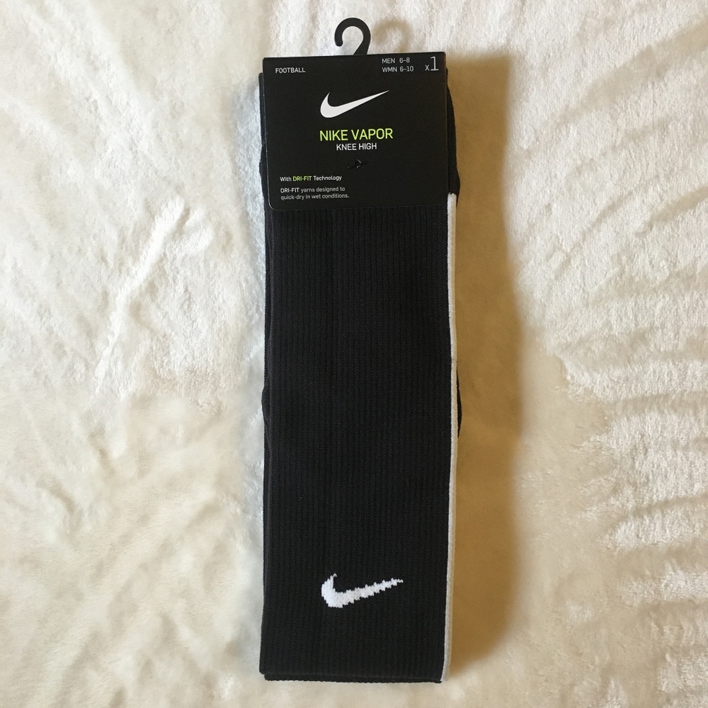 Nike Vapor knee high athletic football sock dri-fit M black white stripe NWT